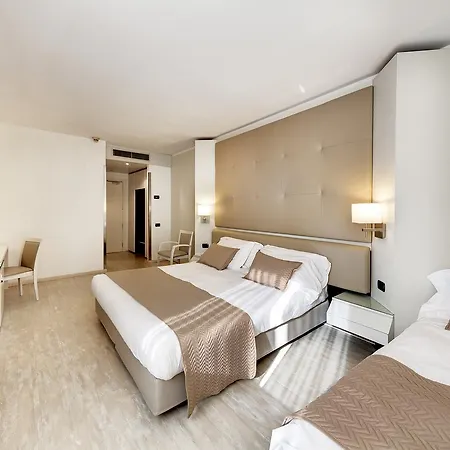 Mediterraneo Palace Hotel 4*