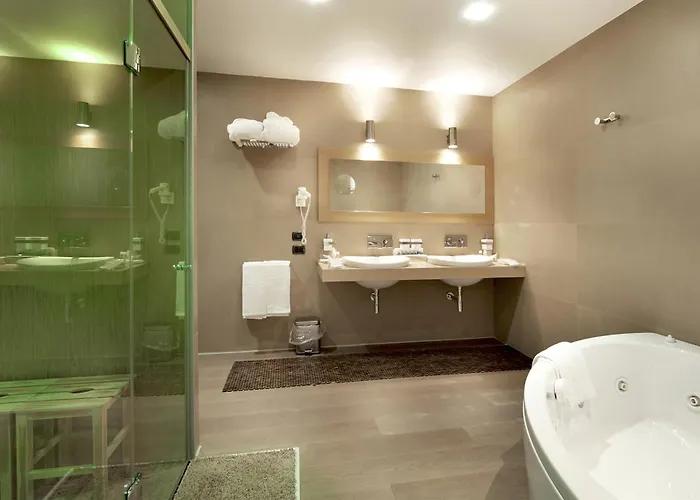 Mediterraneo Palace 4*