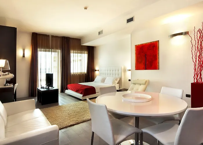 Hotel Mediterraneo Palace 4*