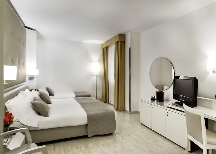 Mediterraneo Palace Hotel 4*